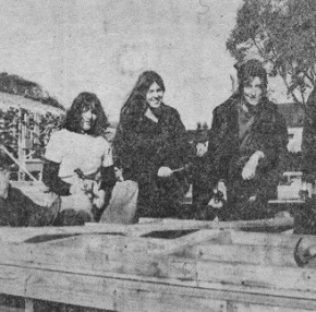 Gill Matthewson and colleagues at architecture school. “These Auckland University girls are learning the practical side of their architectural studies…” Auckland Star, 9 August 1976.